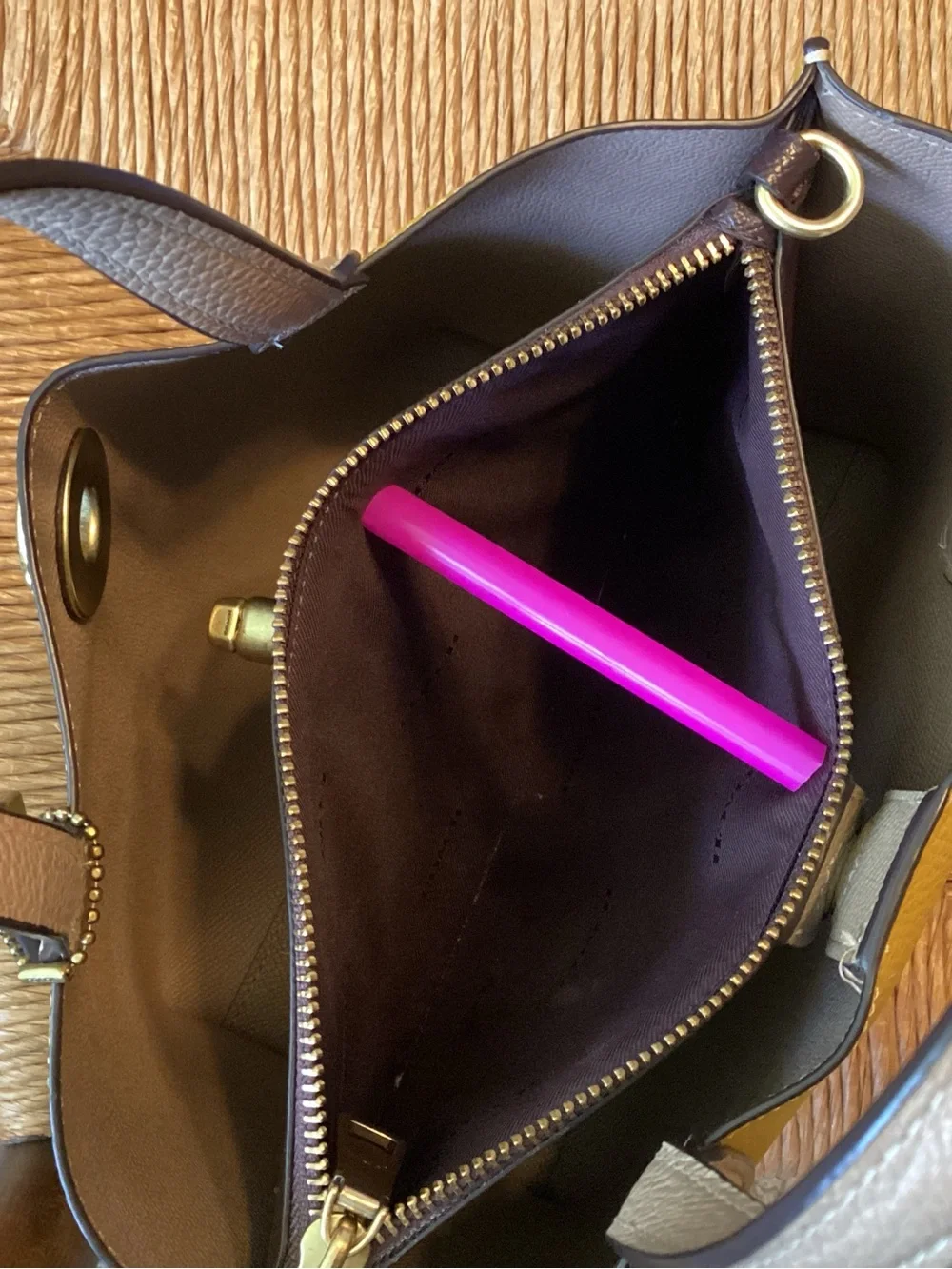 Coach Willow 24 in Colorblock